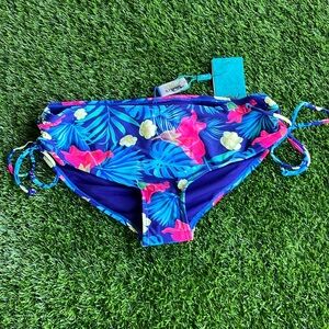 HEAT Bikini Bottom in Luau size small